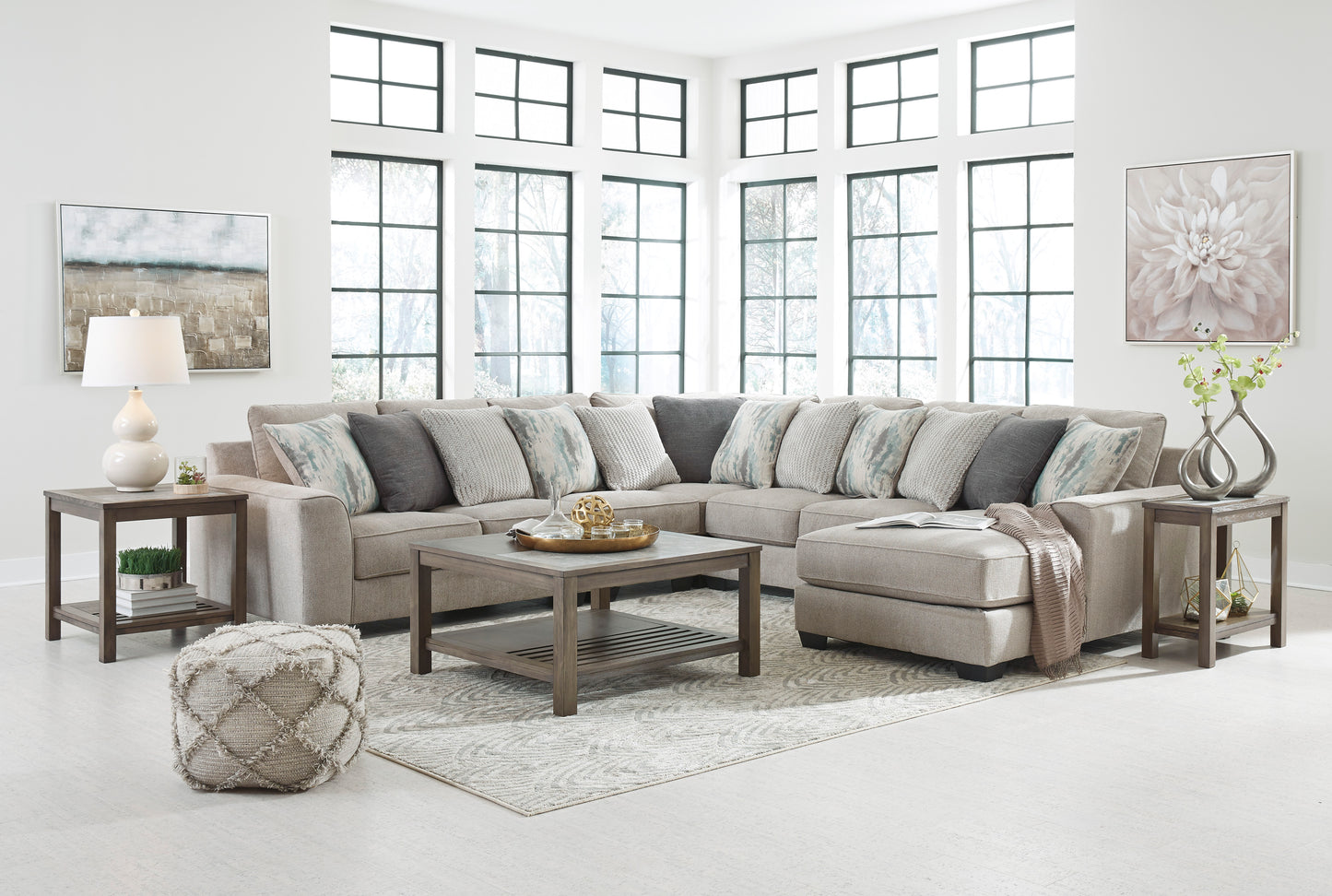 Ardsley 4 piece Sectional with Chaise