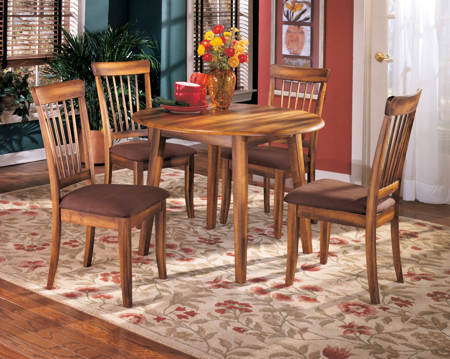 Berringer Round Drop Leaf Table
