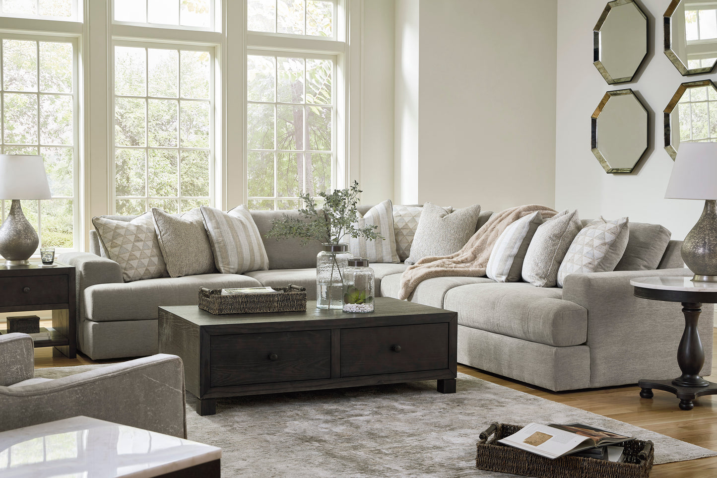 Avaliyah 5 piece Sectional